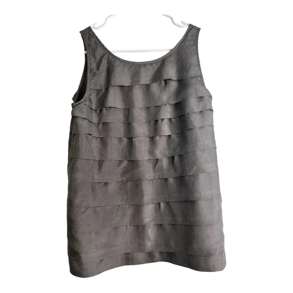 Eileen Fisher Dark Grey Sleeveless Blouse with tiered ruffles small, 100% silk - Picture 3 of 5
